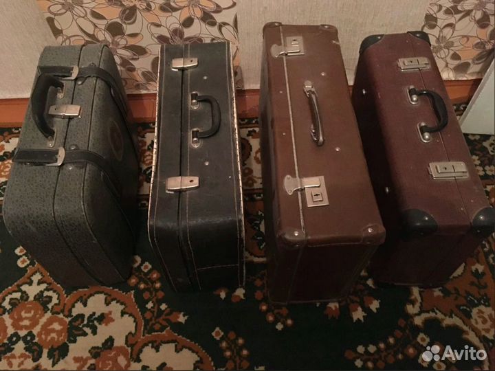 Старые чемоданы