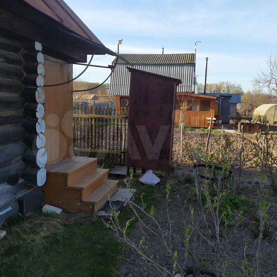 Дом 18 м² на участке 4 сот.