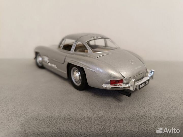 Модели автомобиля Mercedes Benz 300sl 1 24