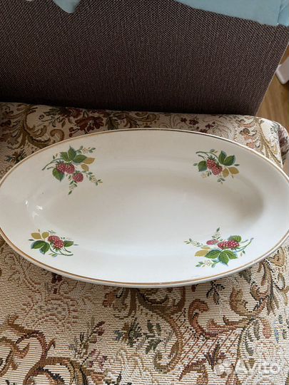 Столовый набор тарелок времен СССР