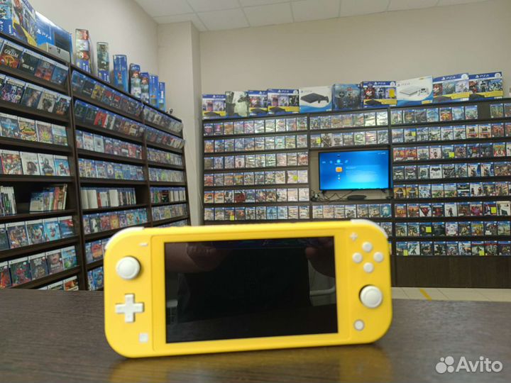 Nintendo Switch lite 32+64 gb (возможен обмен)