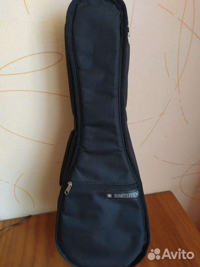 Укулеле с чехлом