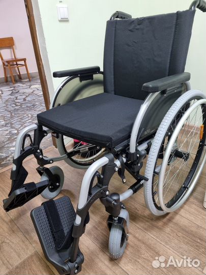 Коляска инвалидная