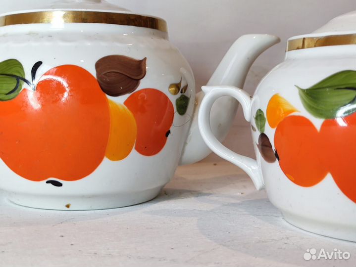 Сахарница и чайник