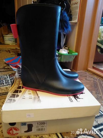 Резиновые сапоги
