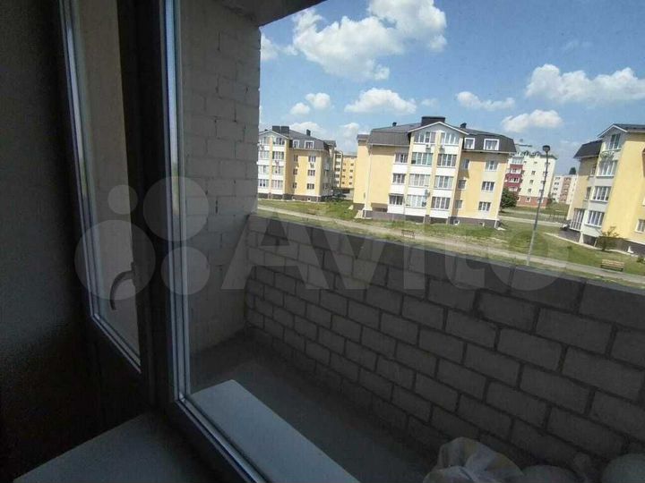 2-к. квартира, 57 м², 2/5 эт.