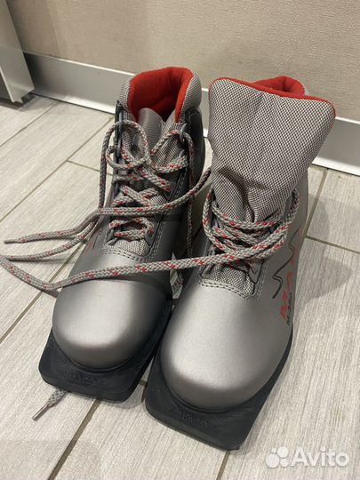Ботинки лыжные новые Marax M-350/ 37 размер