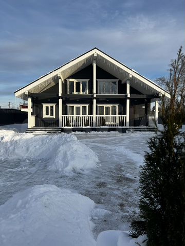 Дом 127 м² на участке 7,5 сот.