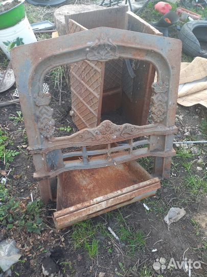 Камин чугунный