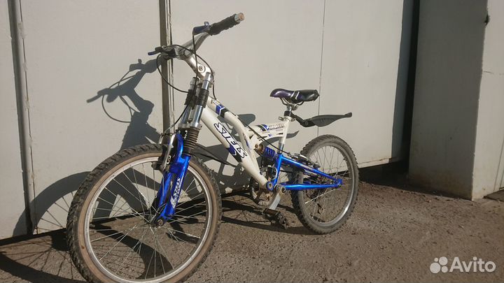 Велосипед Stels Pilot 250. колеса 20