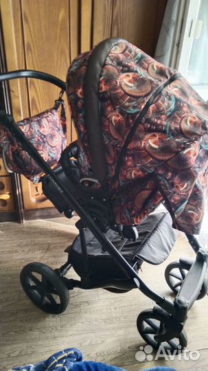 Коляска прогулочная 2 в 1