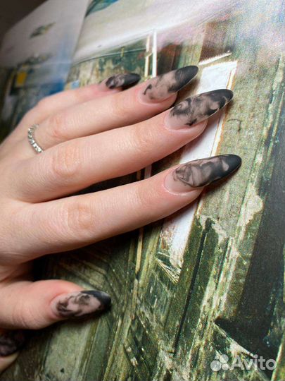 Маникюр педикюр