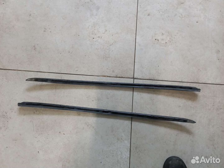 Молдинг лобового стекла правый левый Lexus Nx