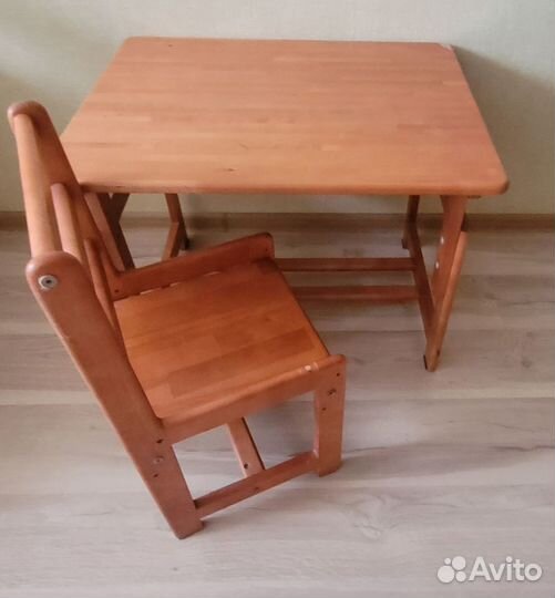 Растущий детский стол и стул