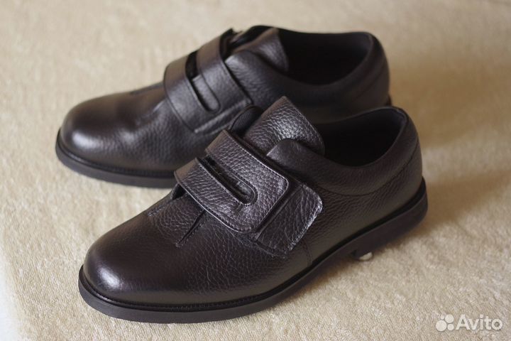 Новые туфли на широкую стопу,англ. CosyFeet р.42.5