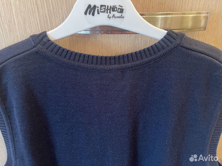 Продаю жилет школьный для мальчика
