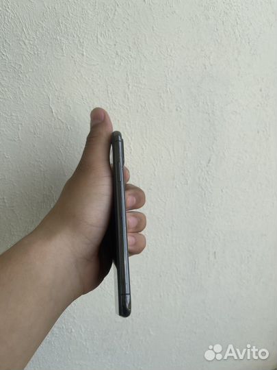 iPhone X, 64 ГБ