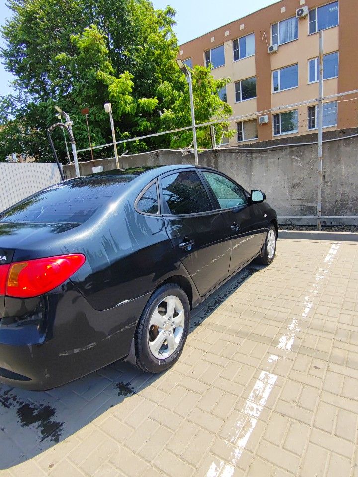 Hyundai Elantra: фото владельца