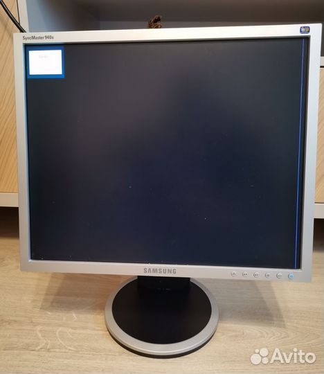 Монитор Samsung SyncMaster 940 B