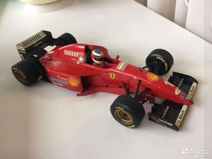 F1 Ferrari 412 T2 M.Schumacher (Minichamps 1:18)