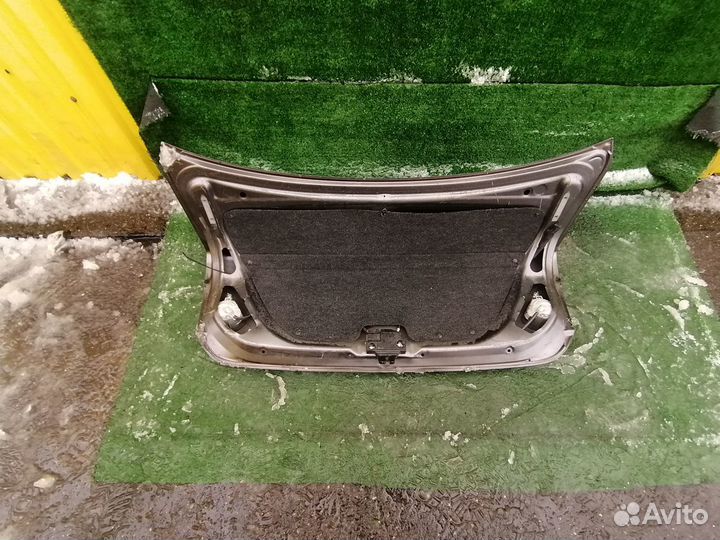 Крышка багажника Toyota Corolla NRE150