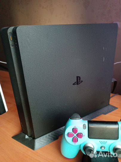 Sony playstation 4 slim