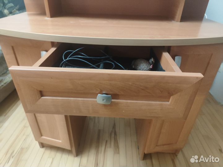 Туалетный столик для макияжа бу