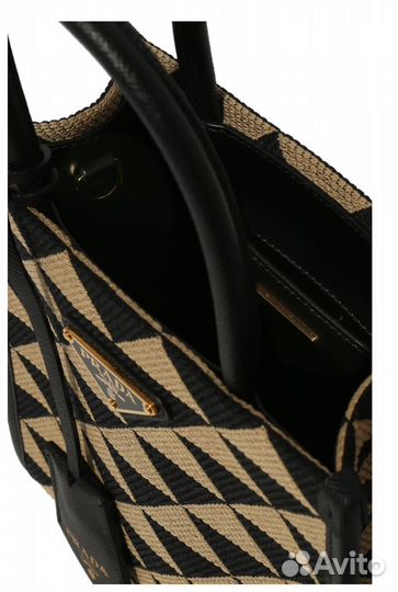 Сумка Prada