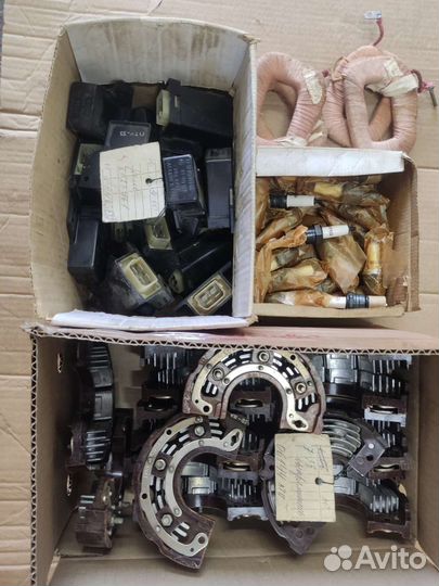 Автозапчасти Москвич