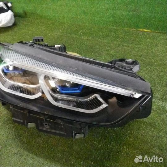 Фара правая бмв 8 G14/G15/G16 (2018-2022)