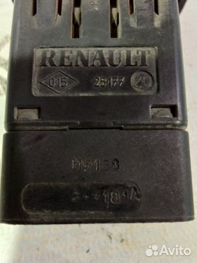Кнопка аварийной сигнализации Renault Logan 1