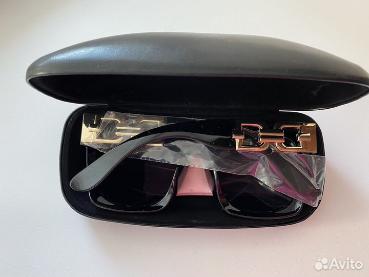Новые Очки с/з в футляре с защита 400