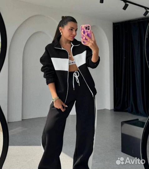 Велюровый костюм женский