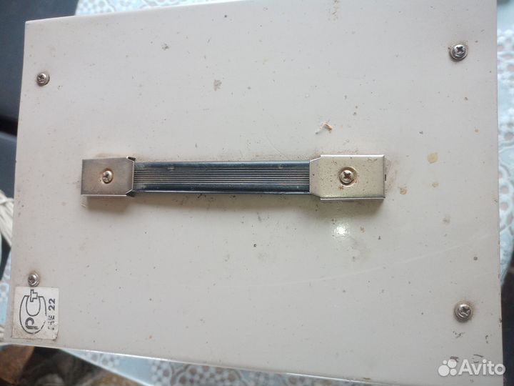 Автоматический стабилизатор напряжения