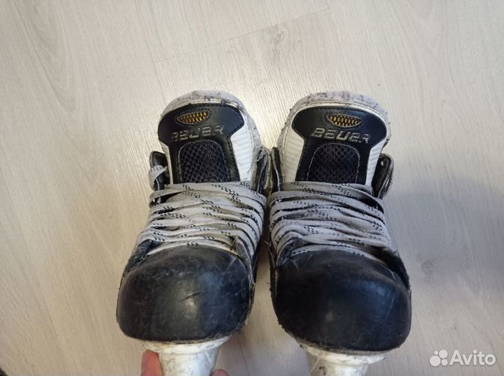 Хоккейные коньки bauer supreme one 100