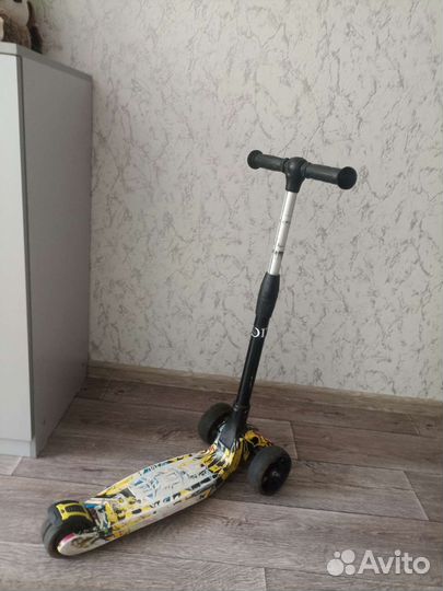 Самокат детский трехколесный бу