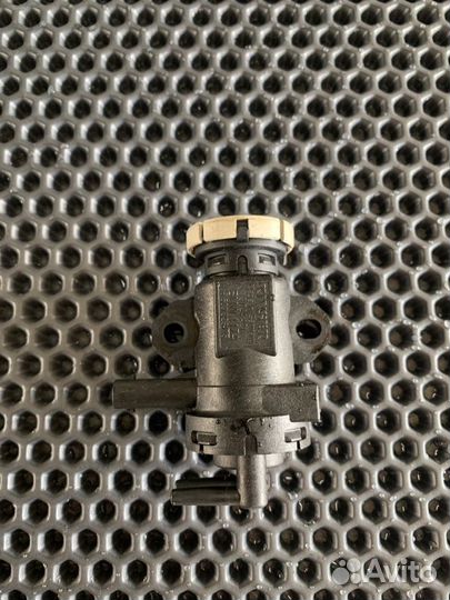 Клапан вакуумный Bmw X6 E71 N57D30B 2008