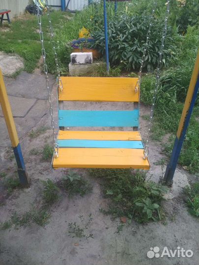 Детские качели уличные