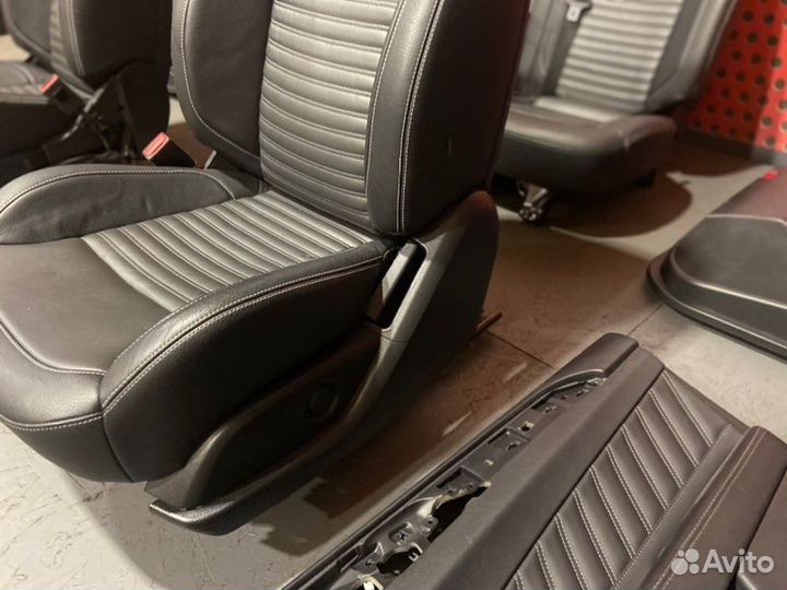 Салон (комплект сидений) Mercedes-Benz Gle W292