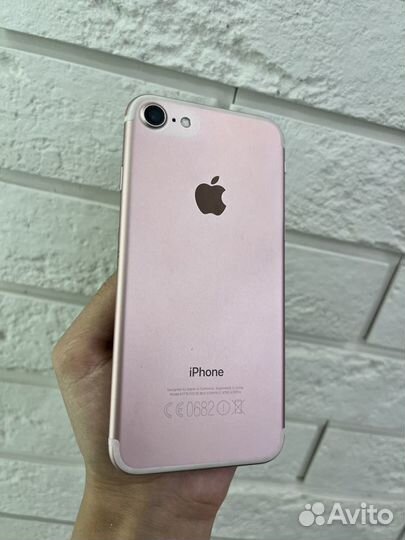 iPhone 7, 32 ГБ