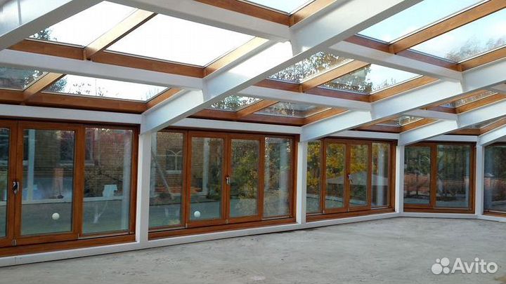 Безрамное остекление веранд беседок и террас