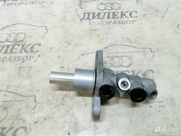 Цилиндр тормозной главный VW Passat CC 2008-2017