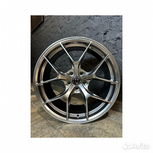 Литые диски 8.5x18 5x108 73.1 ET38 Реплика ST HR P101 HPB