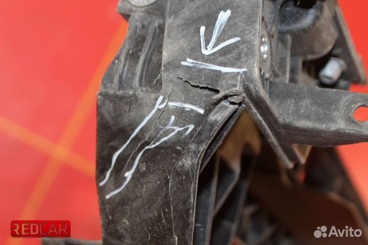 Панель перед телевизор Skoda Superb 3 (15-20)