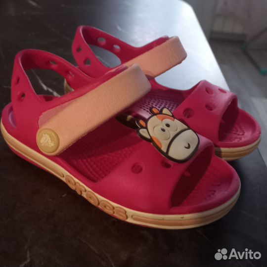 Сандалии crocs c7