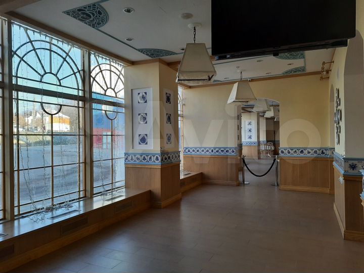 Общепит, 709.3 м²