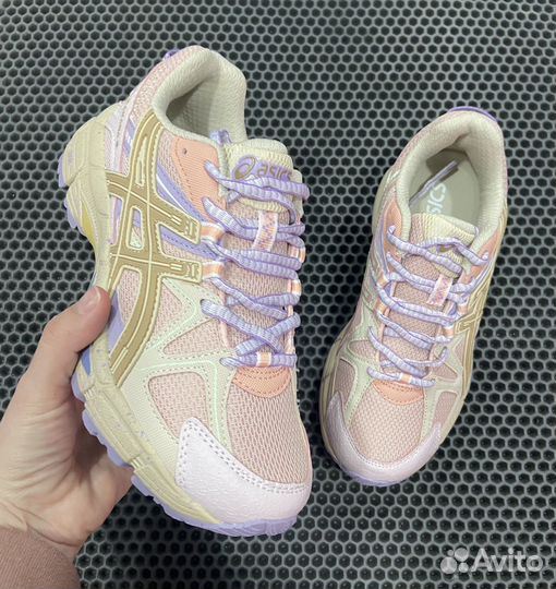 Кроссовки asics