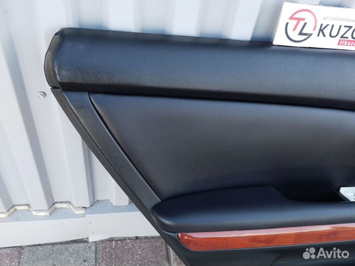 Обшивка двери Лексус рх задняя левая 03-08