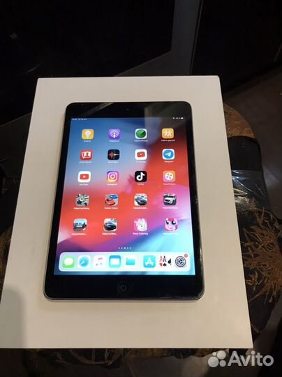 iPad mini 2, retina, LTE/4G, +50 игры