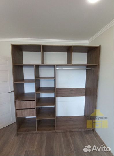 Шкаф распашной